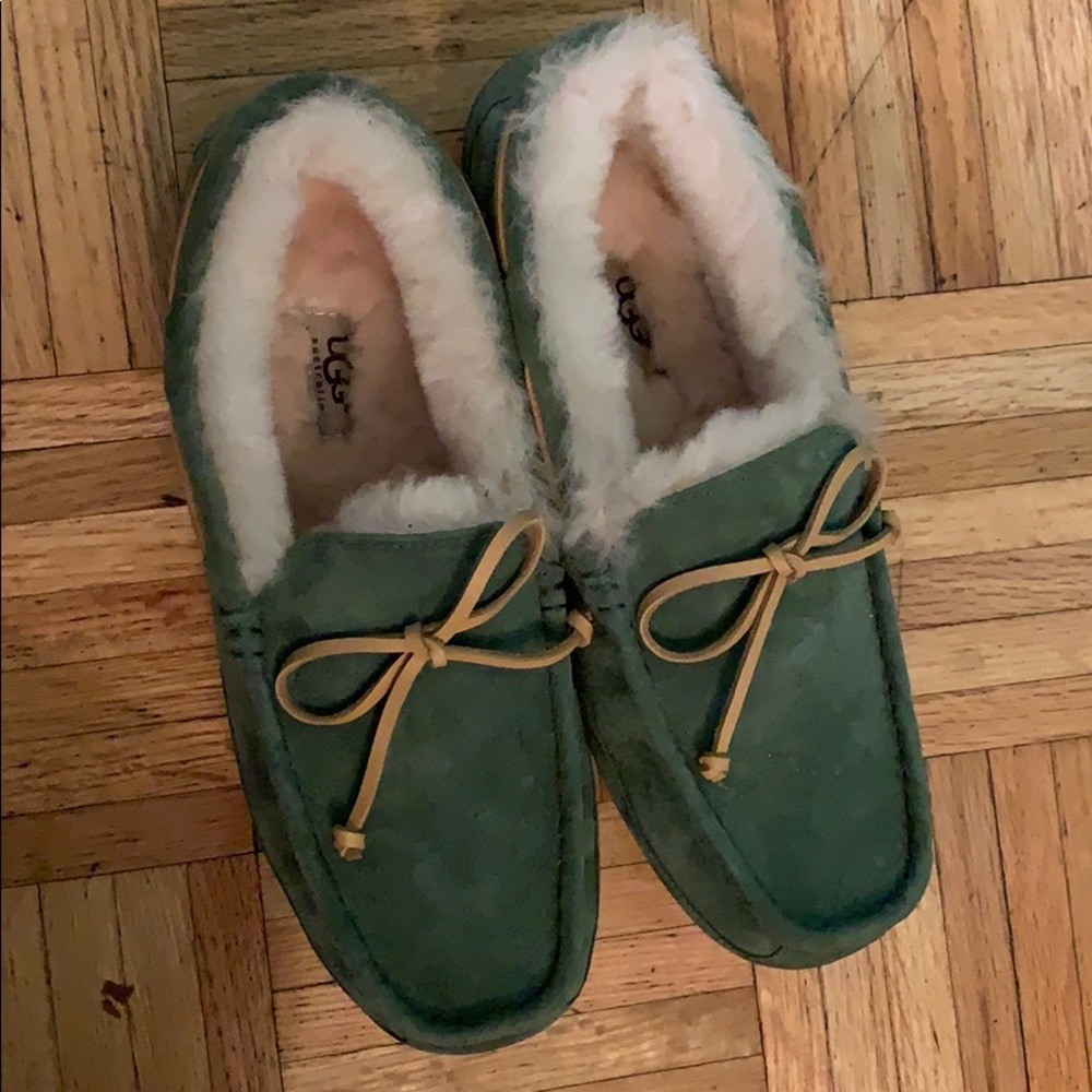 UGG Men’s Sneakers Size 11